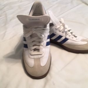 EUC, 10.5, White/Blue  Adidas Samba tennis shoes